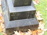 image of grave number 556453